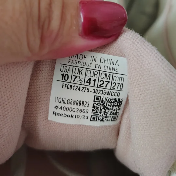 Reebok Cream and Pink Women's Sneakers - Picture 10 of 11